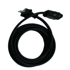 Ein Verlängerungskabel mit Stecker zur Stromversorgung des Balkonkraftwerks Betteri BC01